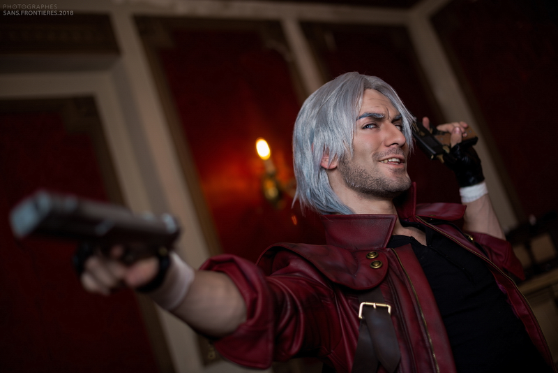 Illustration for article titled Devil May Cry Cosplay Gets A Little Romantic